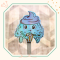 Un sticker holographique de la momote creamy